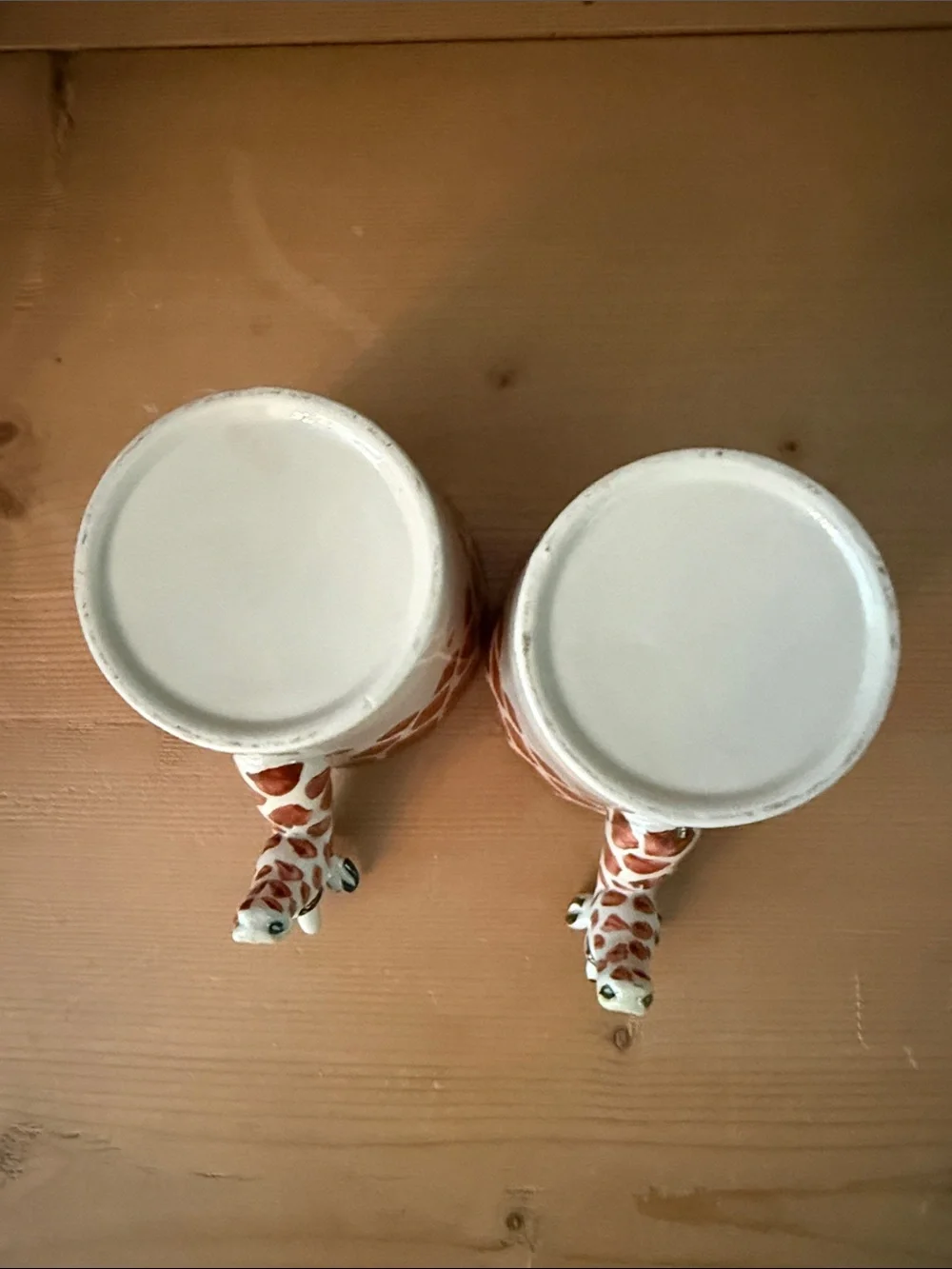 Ceramic Giraffe Tea Pot and 2 Mugs - Pier 1